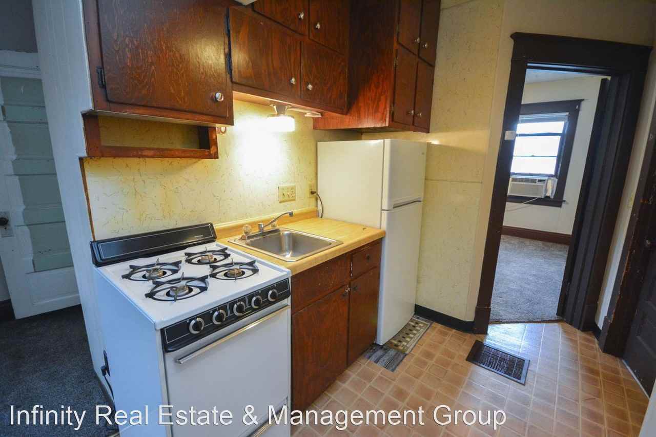 721 2nd Ave NW - Photo 2 of 7