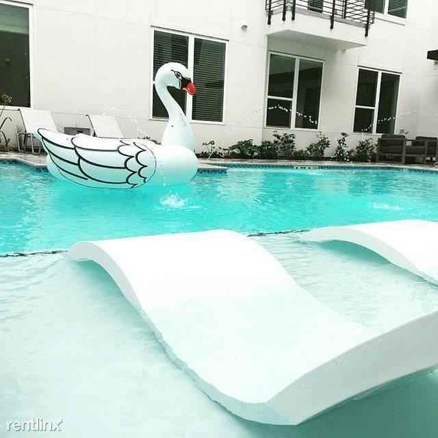 350 N Wesley Dr - Photo 3 of 5