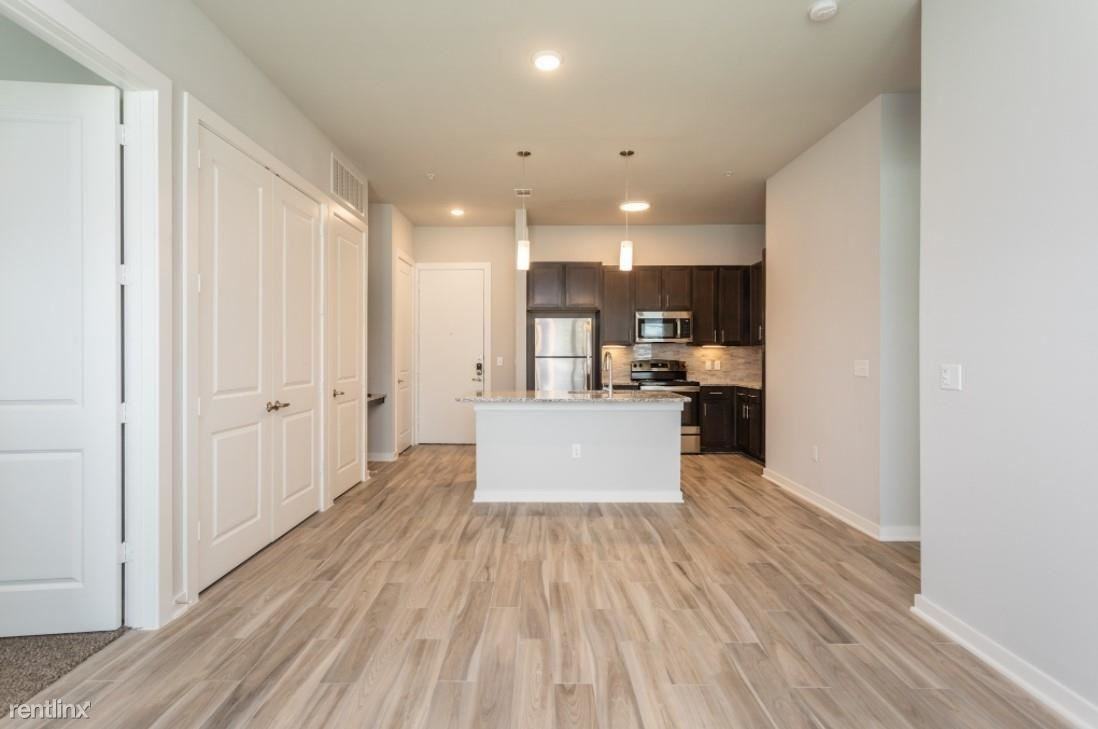 12840 Jones RD - Photo 3 of 18