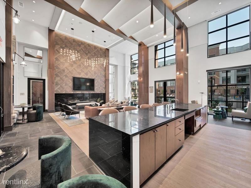 2000 Taylor Street - Photo 2 of 13