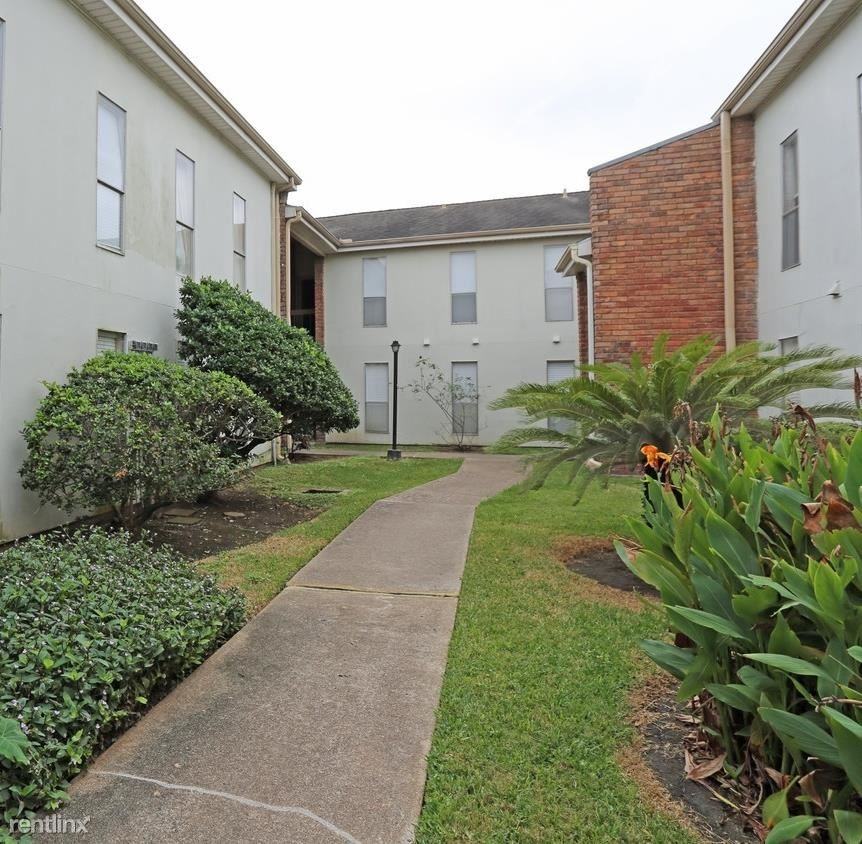 2929 Crossview Dr Apartments in Woodlake Briar Meadow, Houston, TX