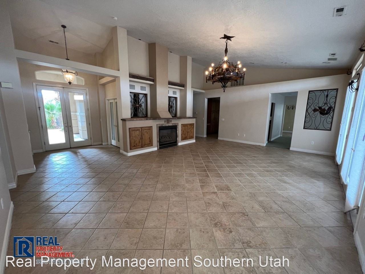 728 N Bandolier Ln - Photo 2 of 17