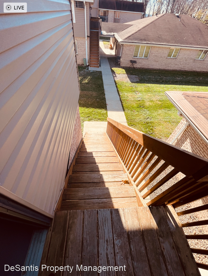 Lunar Lane - Photo 2 of 13