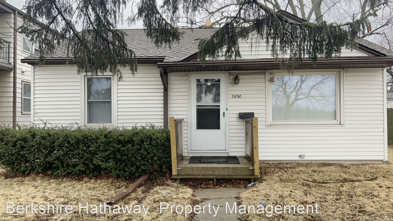 5650 N 43rd St - Photo 2 of 18