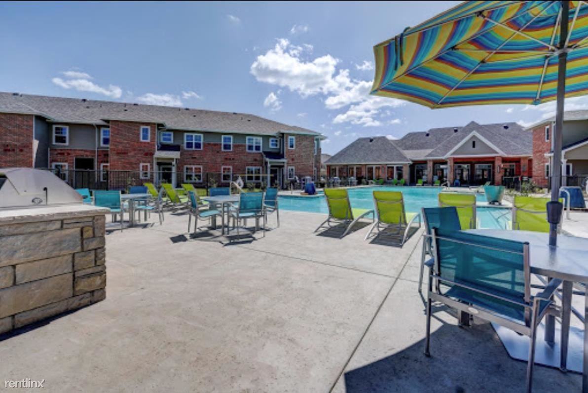 300 Trail House Lane - Photo 3 of 20