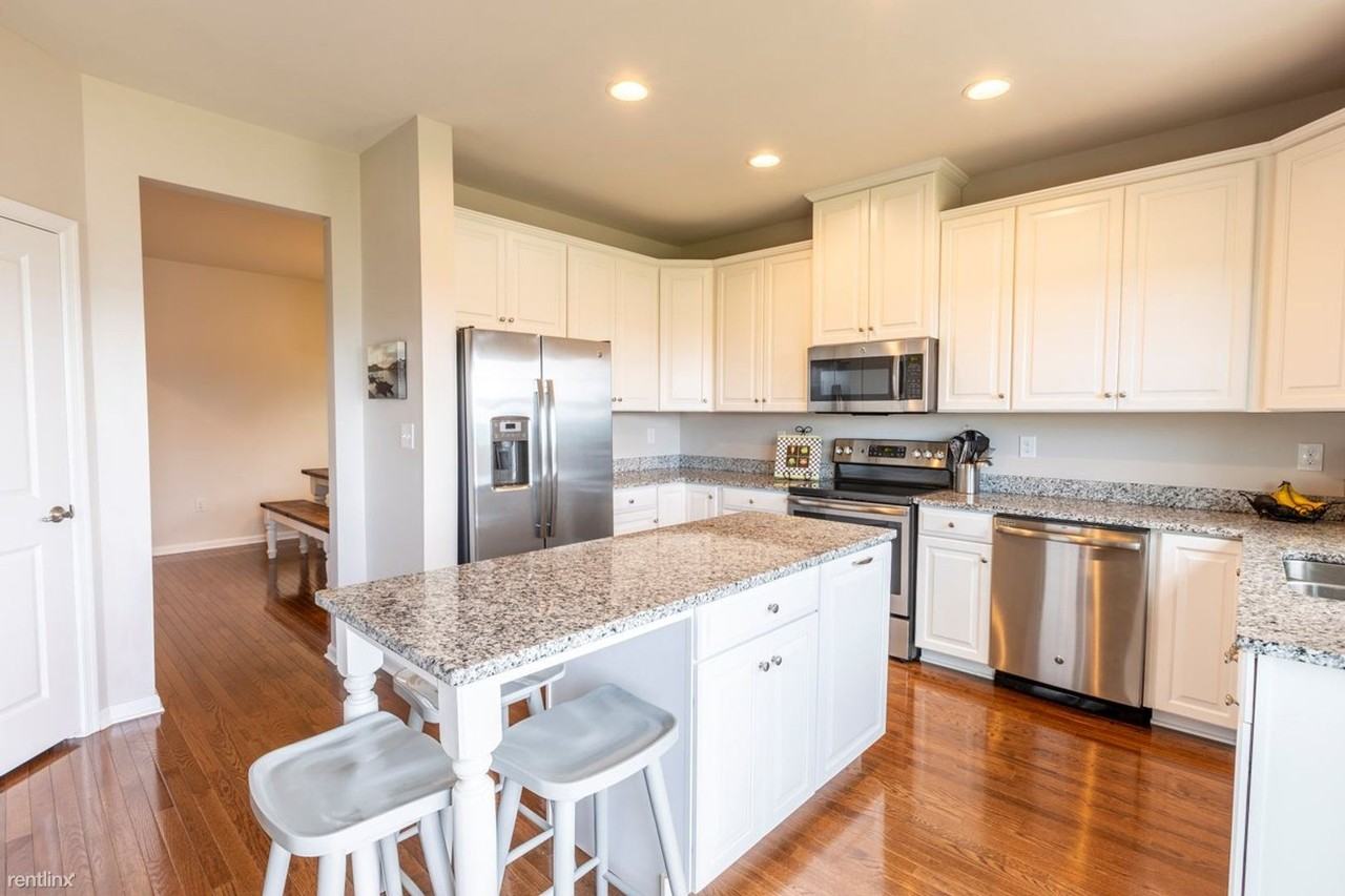 1480 Delphi Ln - Photo 2 of 44