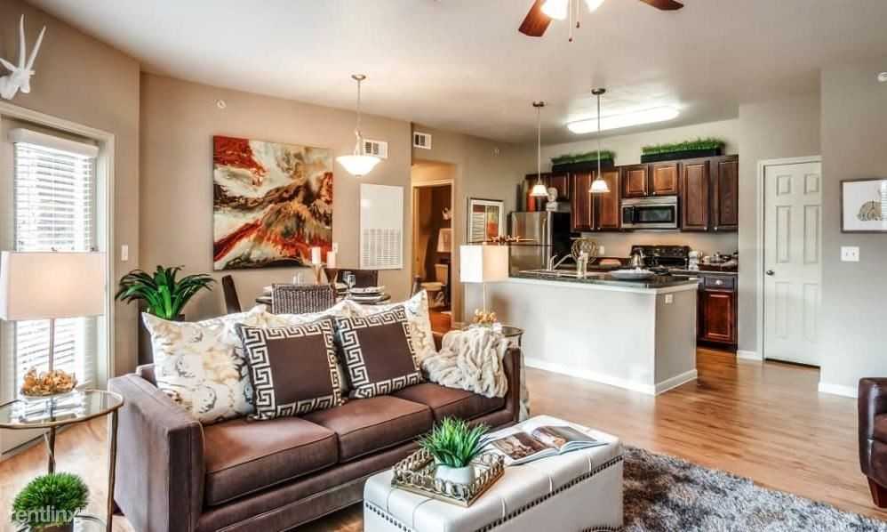 8828 North Riverside Drive - Photo 2 of 7