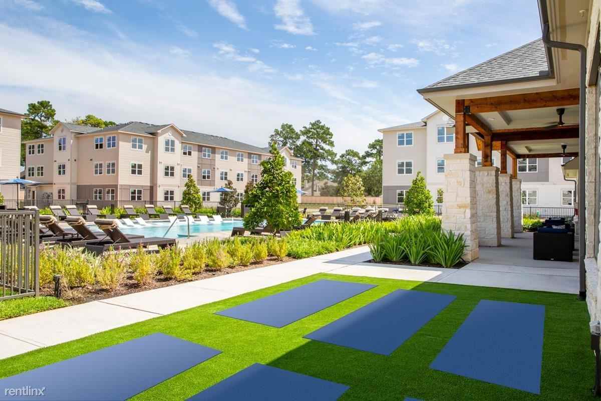 5550 Bingle RD - Photo 2 of 9