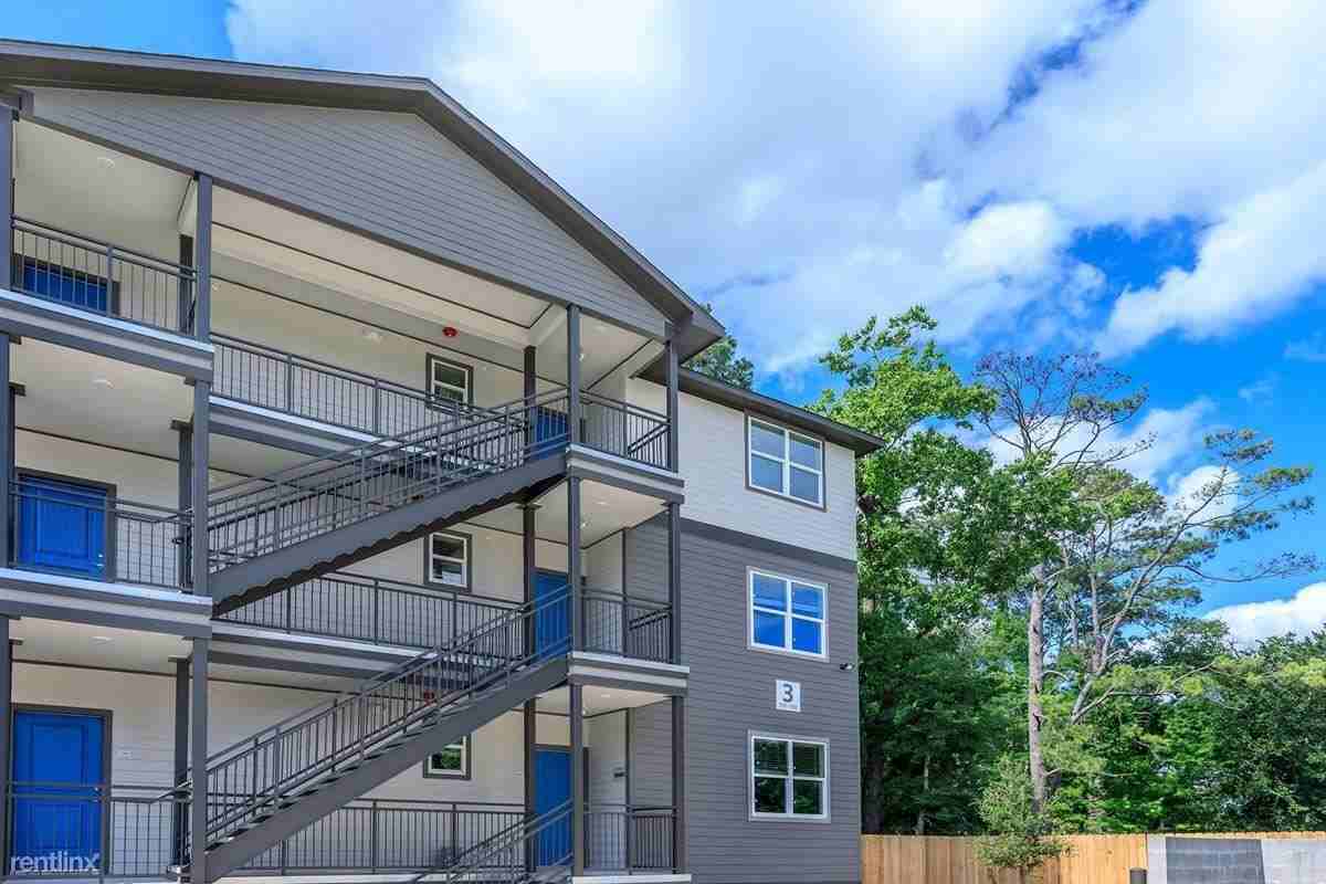 1620 Oak Tree Dr Apartments in Spring Branch West, Houston, TX 77080