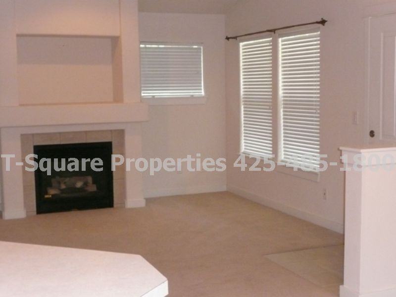 10611 221st Ln NE #203 - Photo 3 of 9