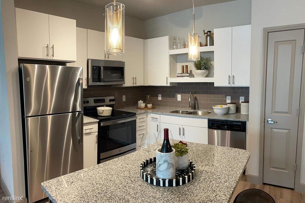 7515 Spring Stuebner RD - Photo 3 of 9