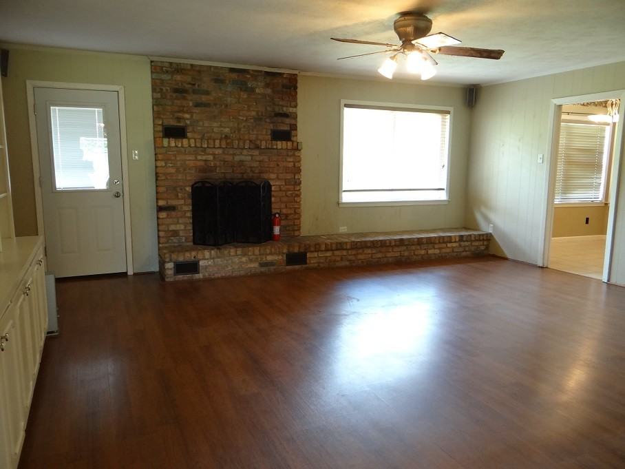 7655 Coburn Dr - Photo 2 of 14