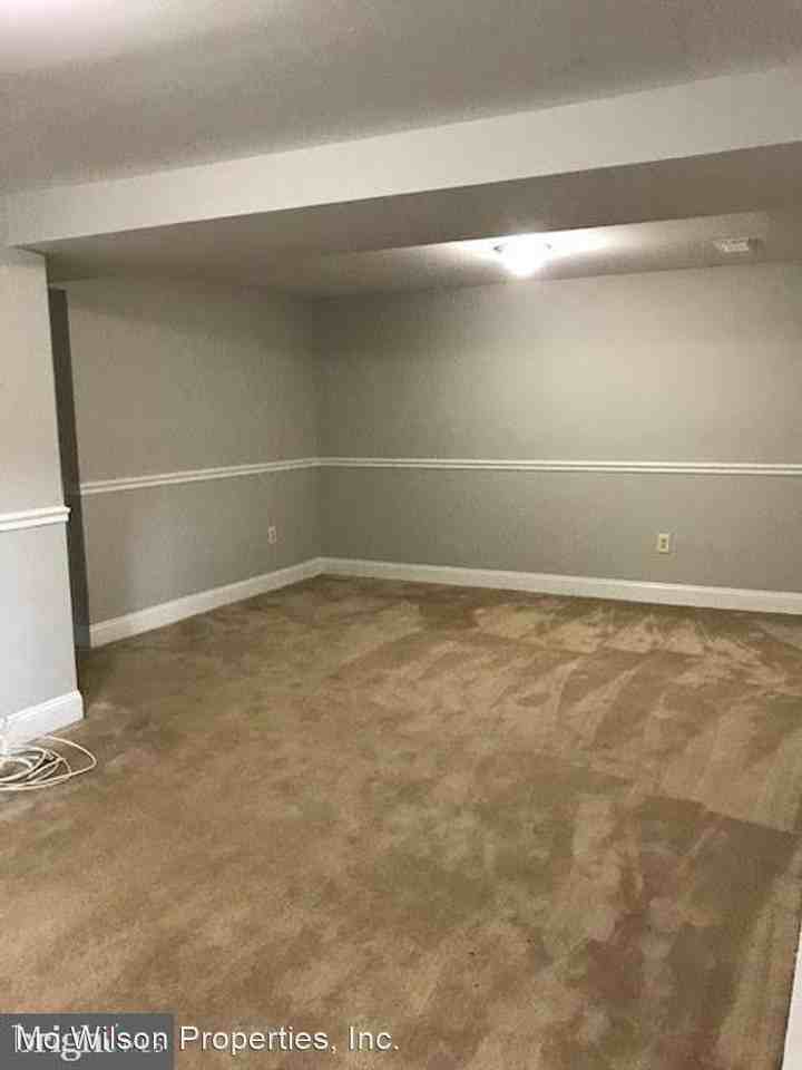 13728 Lynhurst Dr - Photo 2 of 13