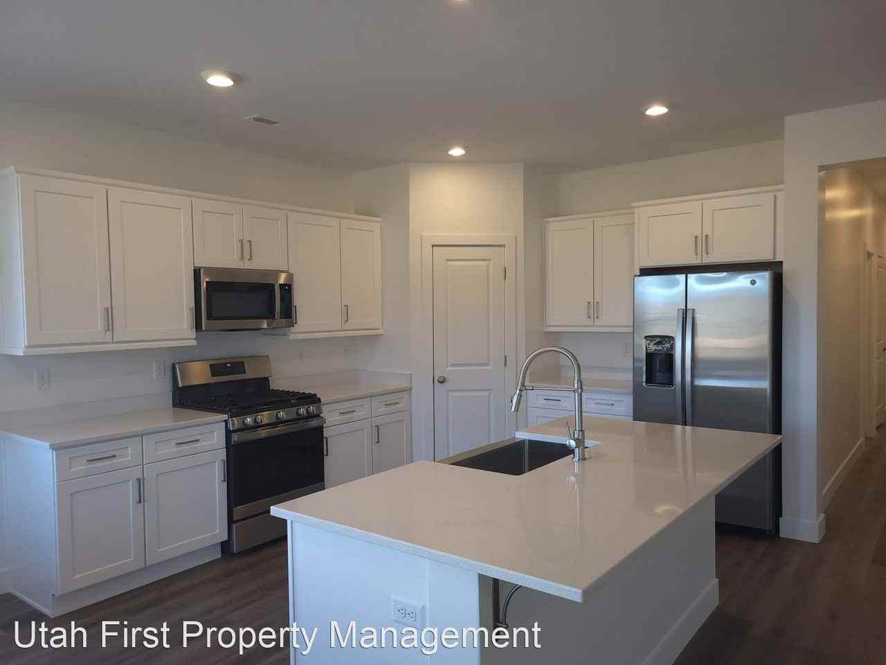 408 S Cecita Way - Photo 2 of 49