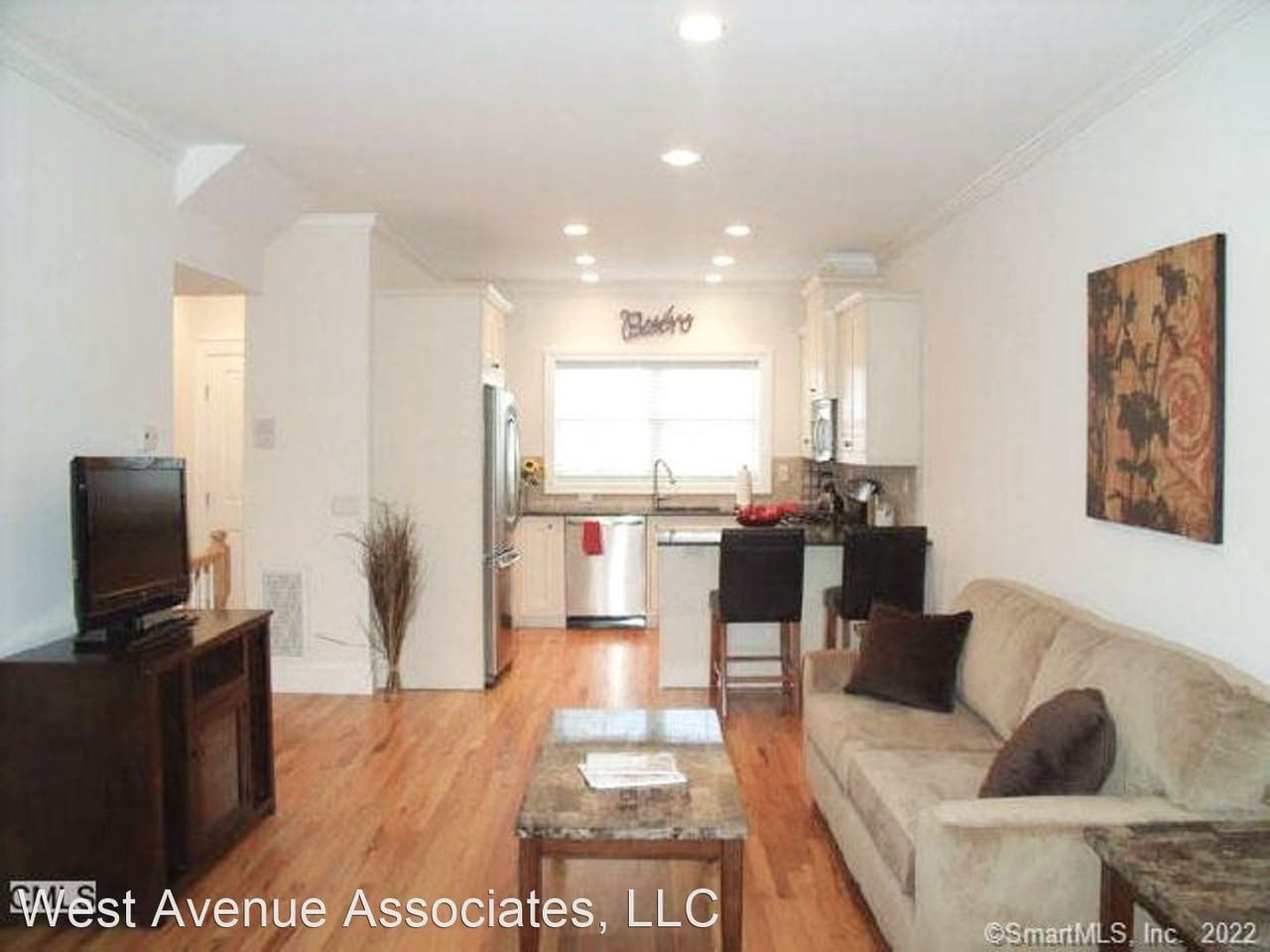 West Avenue Associates, LLC 1-3 West Avenue - Photo 2 of 7