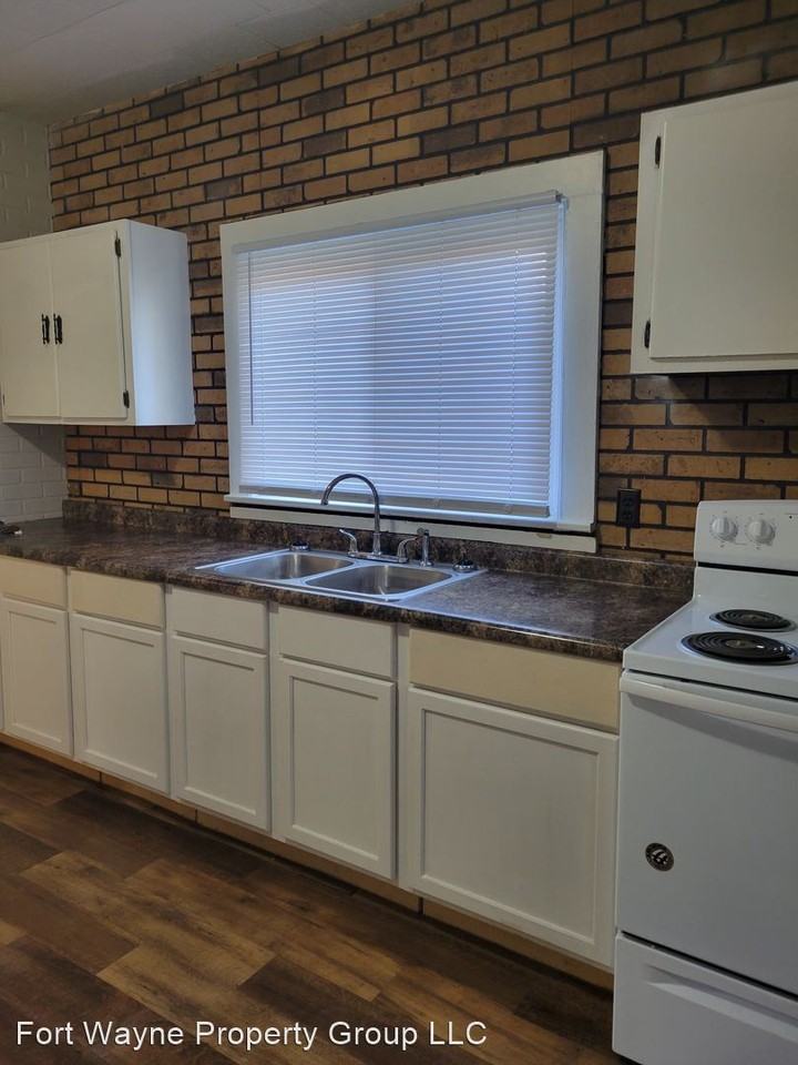 1232 Etna Ave - Photo 2 of 5