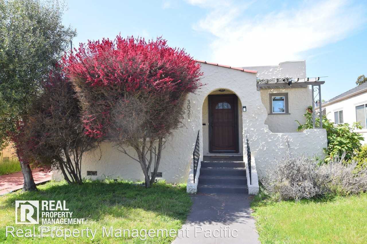 3021 58th Ave - Photo 2 of 2