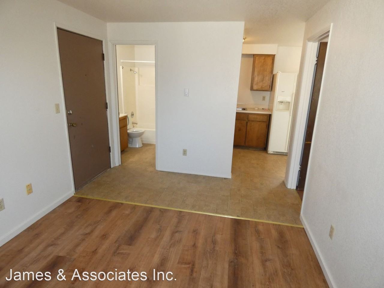 108 122 W 5th Apartments in Port Angeles, WA 98363 Zumper