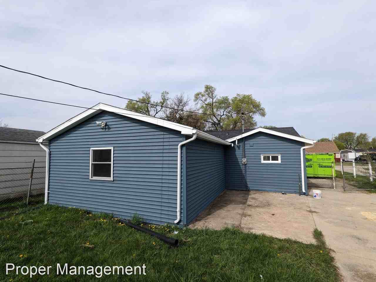 918 3rd St - Photo 2 of 16