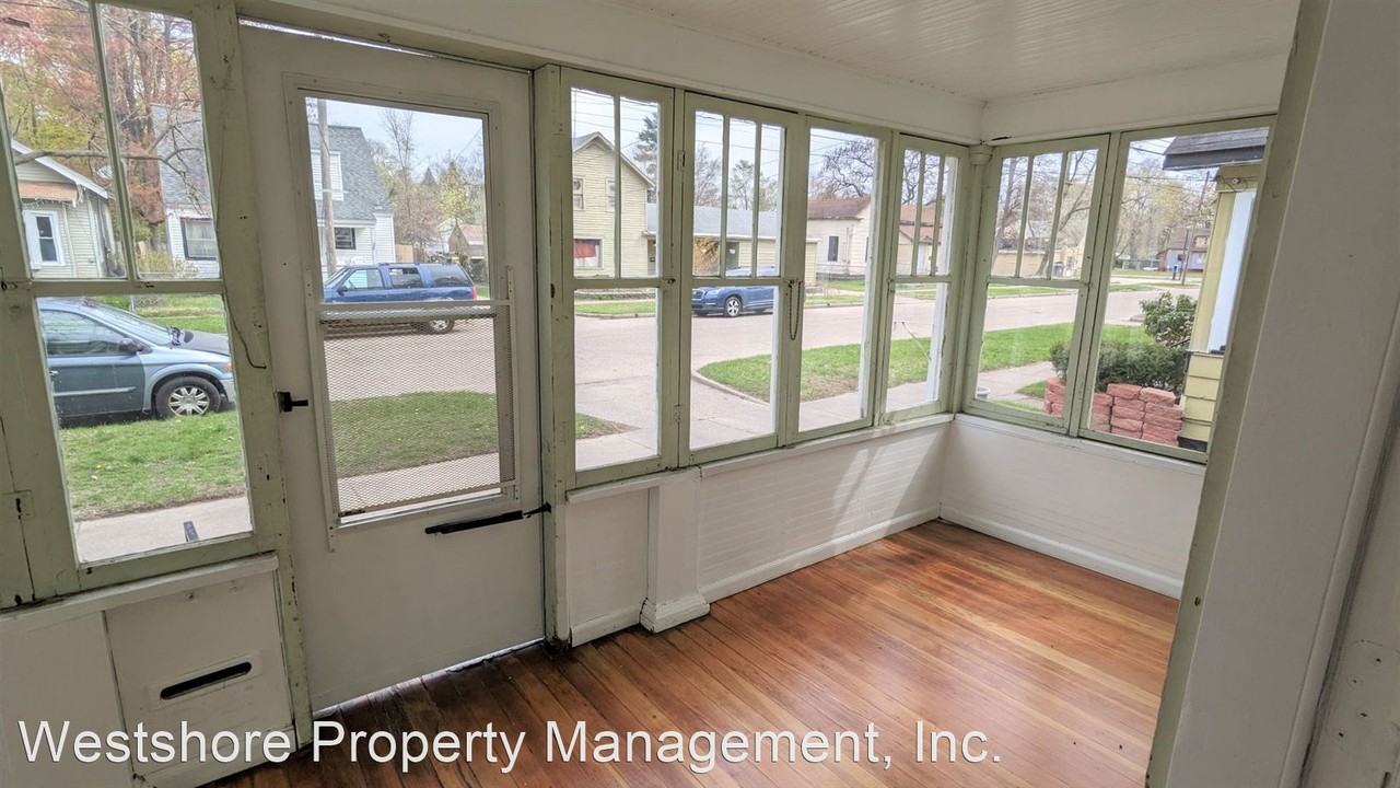 751 Allen Ave - Photo 2 of 9