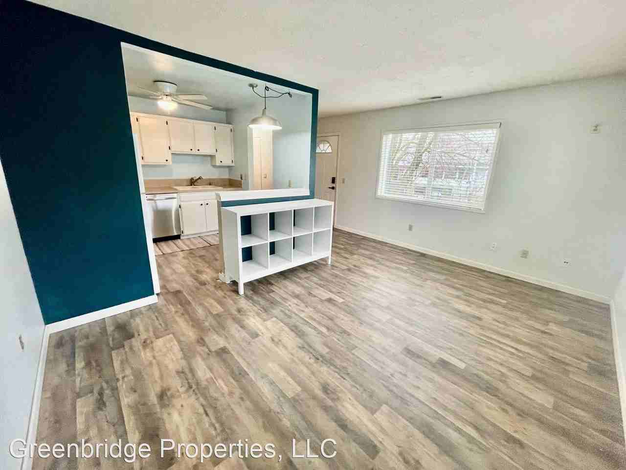 378 N Hayden Island Dr - Photo 2 of 18