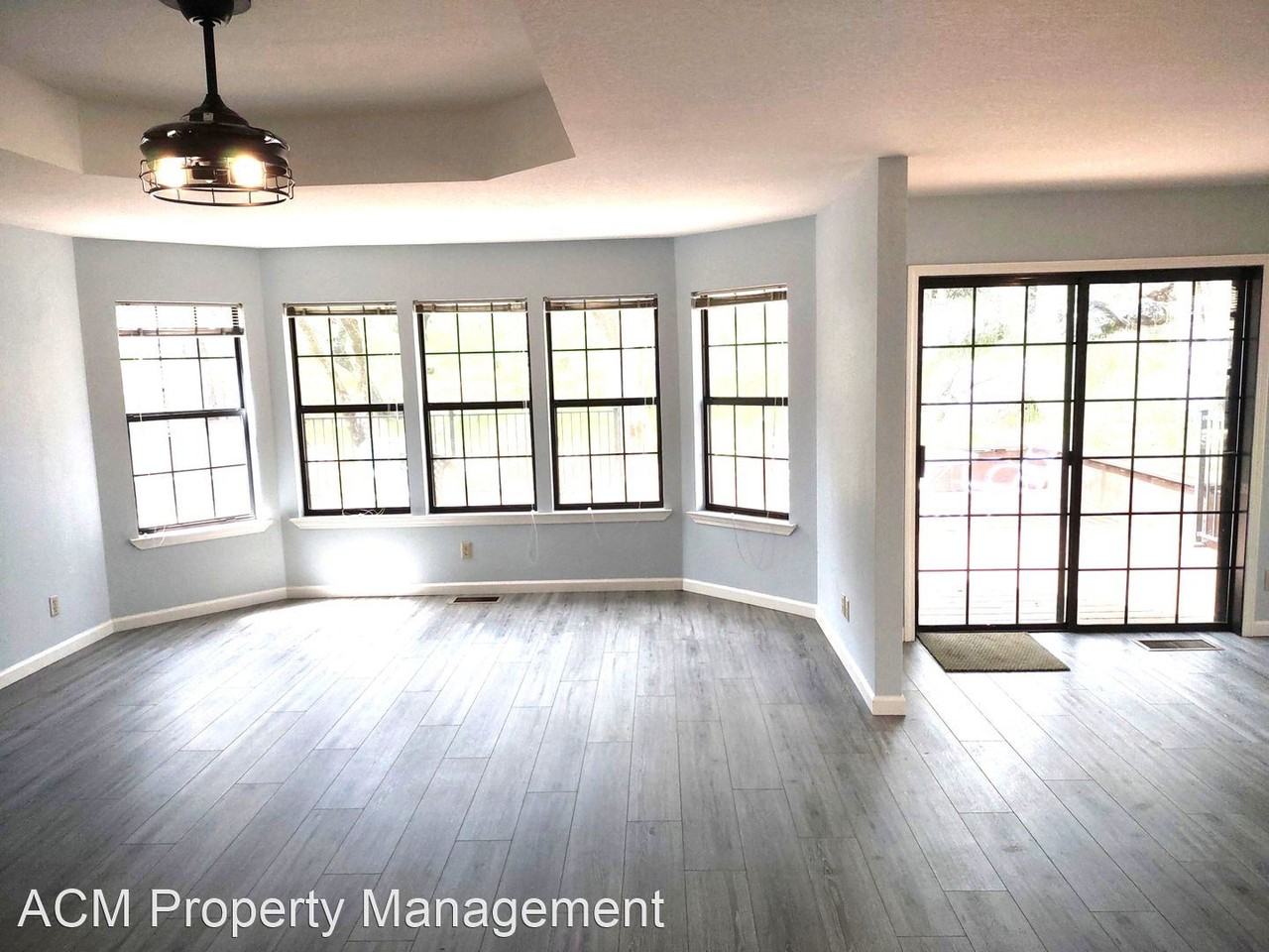 11460 Sandpiper Way - Photo 2 of 34