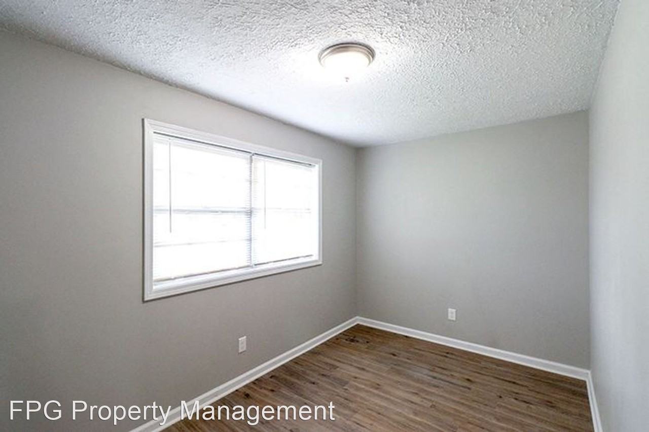 613 Sinclair St - Photo 3 of 11