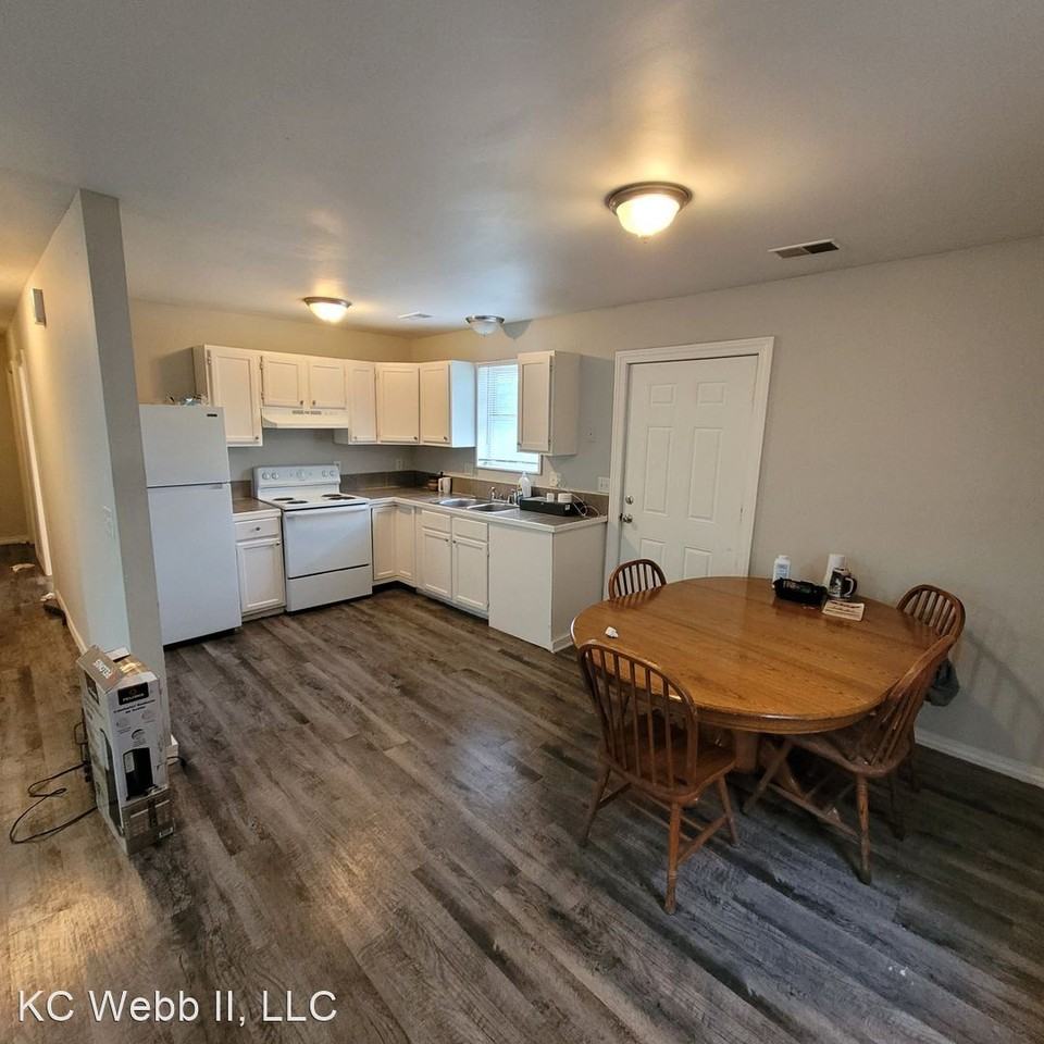 8024 Montgall Ave - Photo 2 of 7