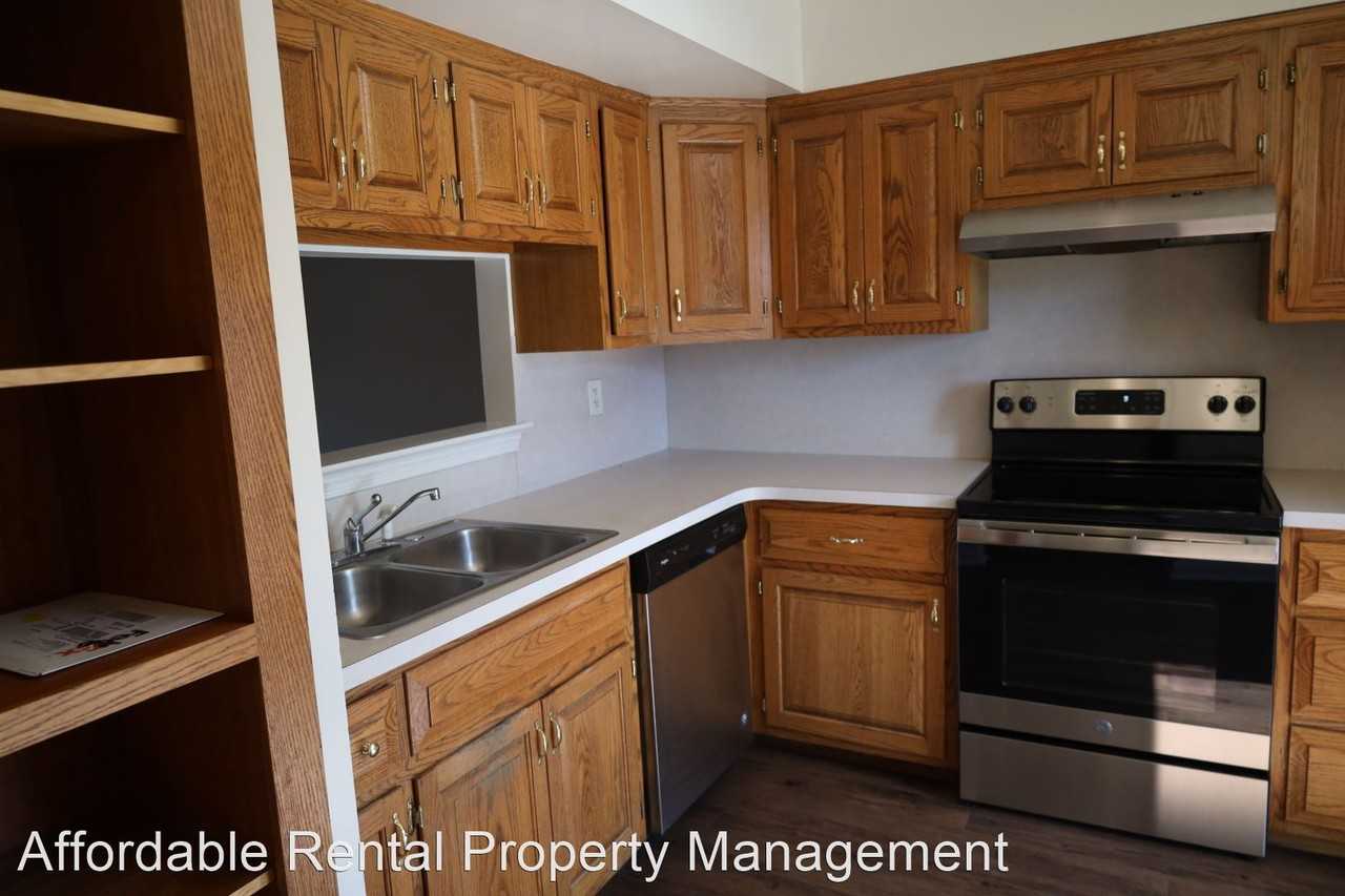 44 Challenger Ct - Photo 3 of 15