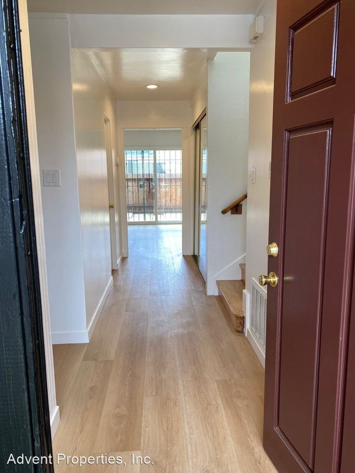 1243 Sunnydale Ave - Photo 2 of 33