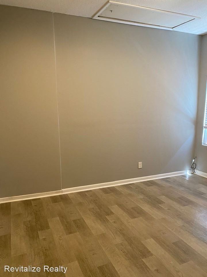 1363 St Stephens Rd - Photo 2 of 4