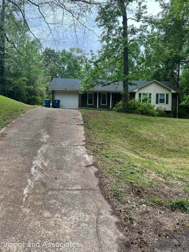 195 Crossbow Pl - Photo 2 of 19