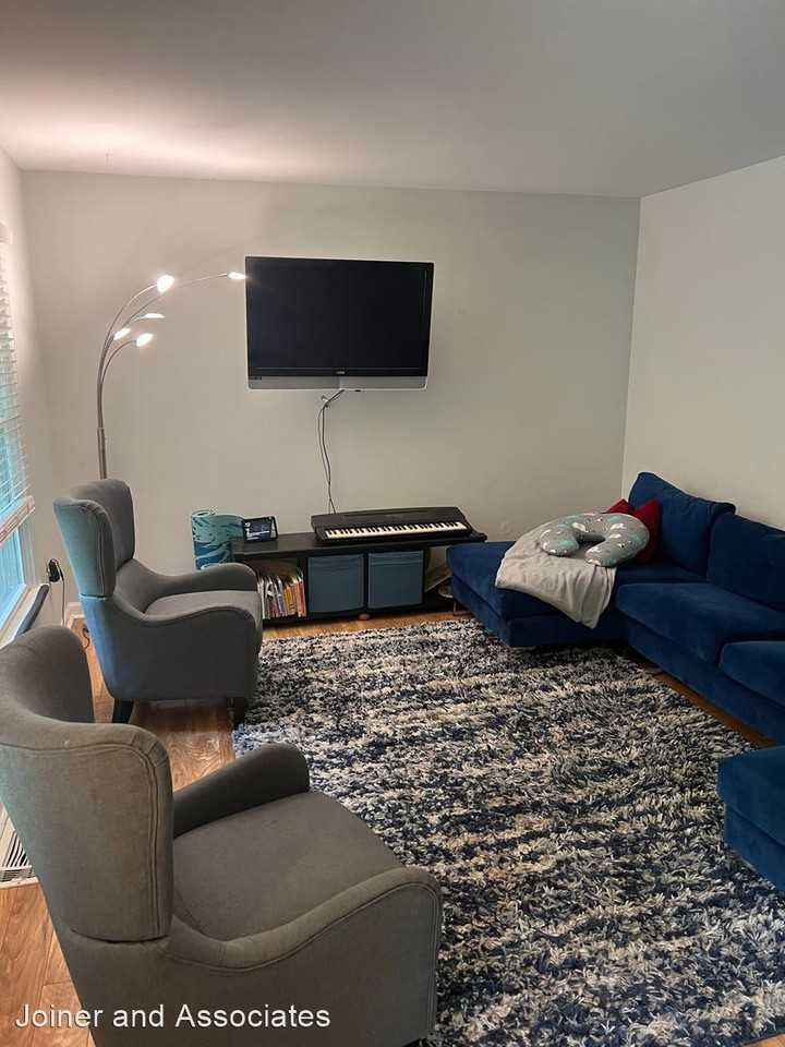 195 Crossbow Pl - Photo 3 of 19