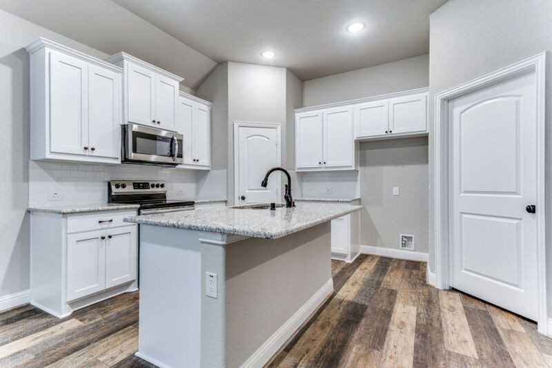 506 Weston St - Photo 3 of 13