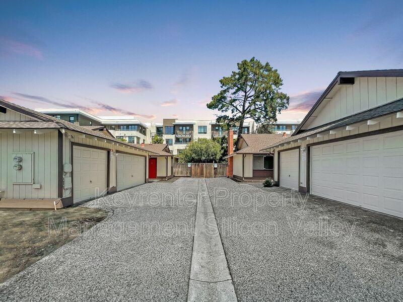 935 Miramonte Ave - Photo 2 of 15