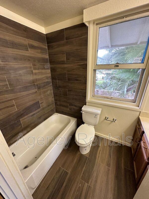 1678 Hoolulu Rd - Photo 2 of 11