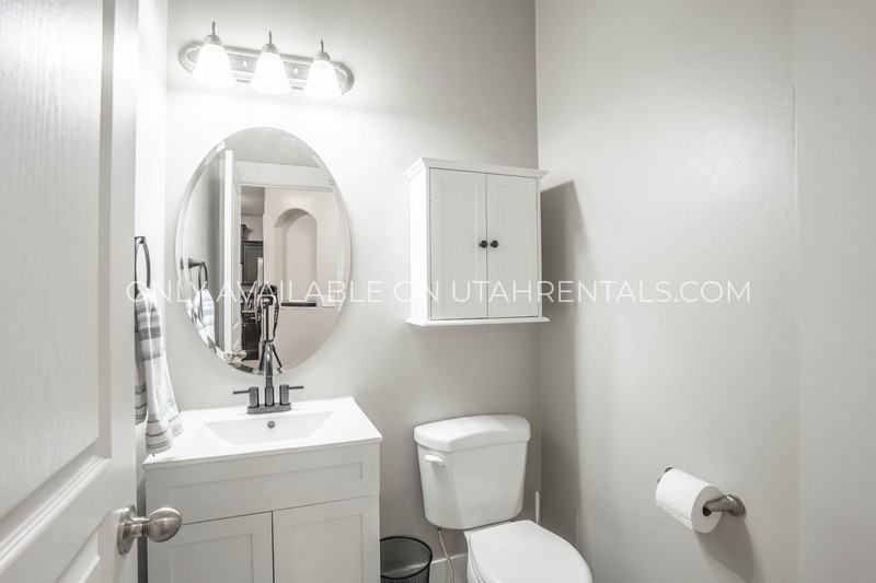 198 E Segovia Ln - Photo 5 of 26