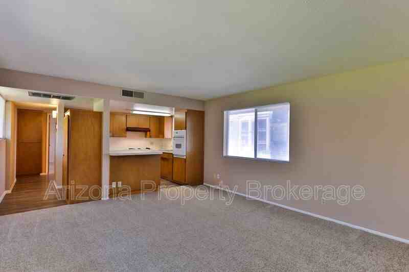 224 N Macdonald - Photo 5 of 13