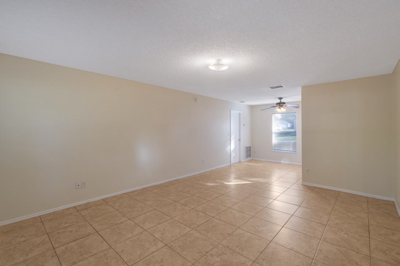 208 Tuscanooga Rd - Photo 2 of 10