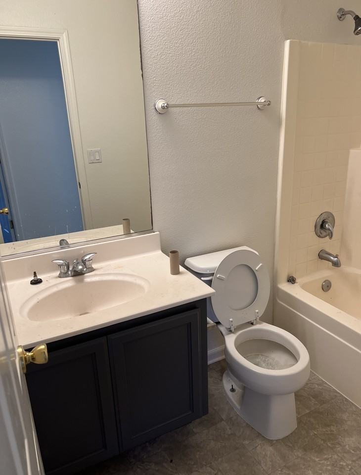 5009 Shipwheel Dr - Photo 6 of 11