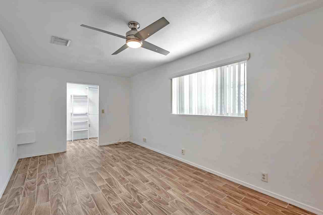 842 E Water St - Photo 7 of 26