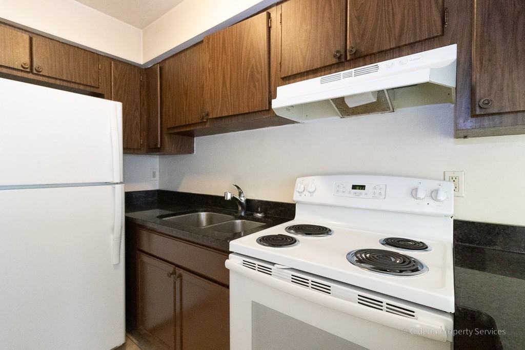 4013 Nw 12Th Ter - Photo 3 of 14