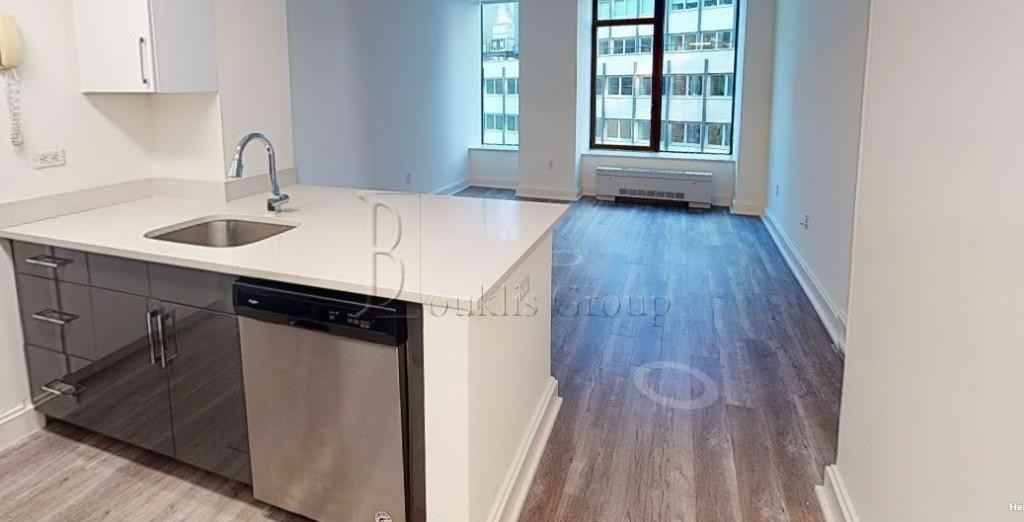 Hanover Sq 17R, New York, NY 10005 2 Bedroom Apartment for Rent