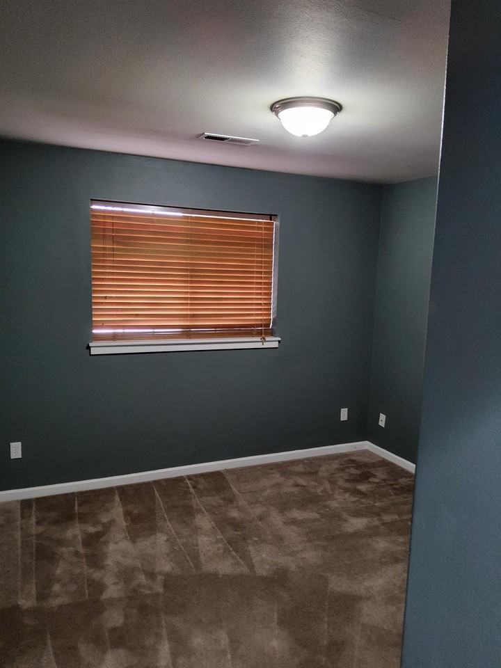 20377 Vassar Pl #14 - Photo 3 of 21