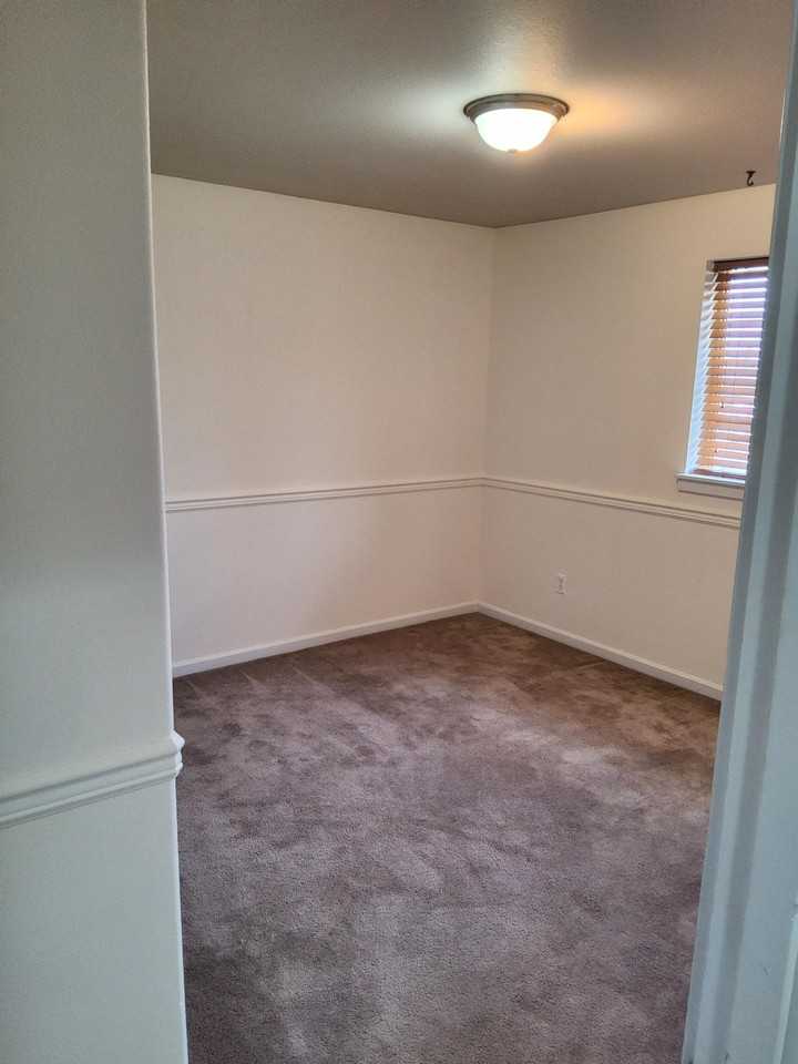 20377 Vassar Pl #14 - Photo 4 of 21