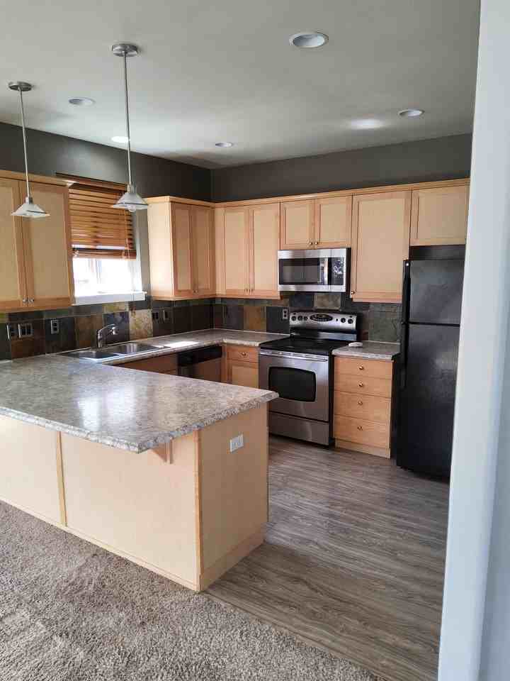 20377 Vassar Pl #14 - Photo 5 of 21