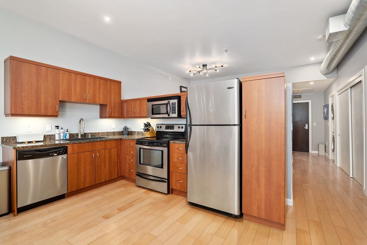 889 Date Street #541 - Photo 7 of 47