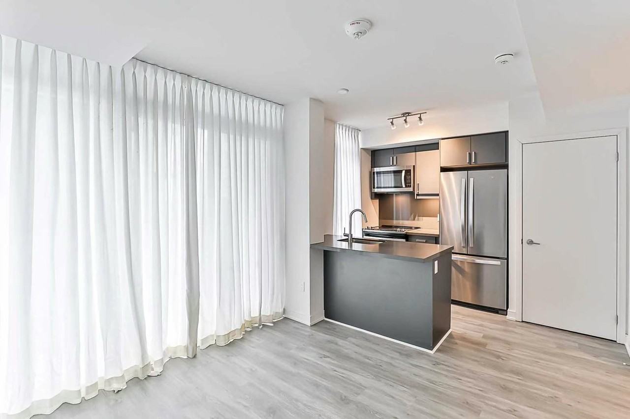 50 Wellesley Street East #39