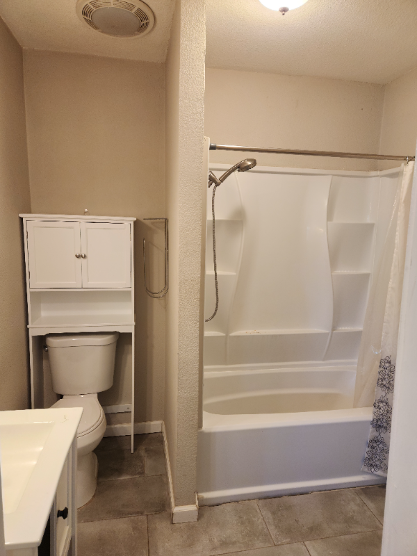 440 E Arcade St - Photo 7 of 13