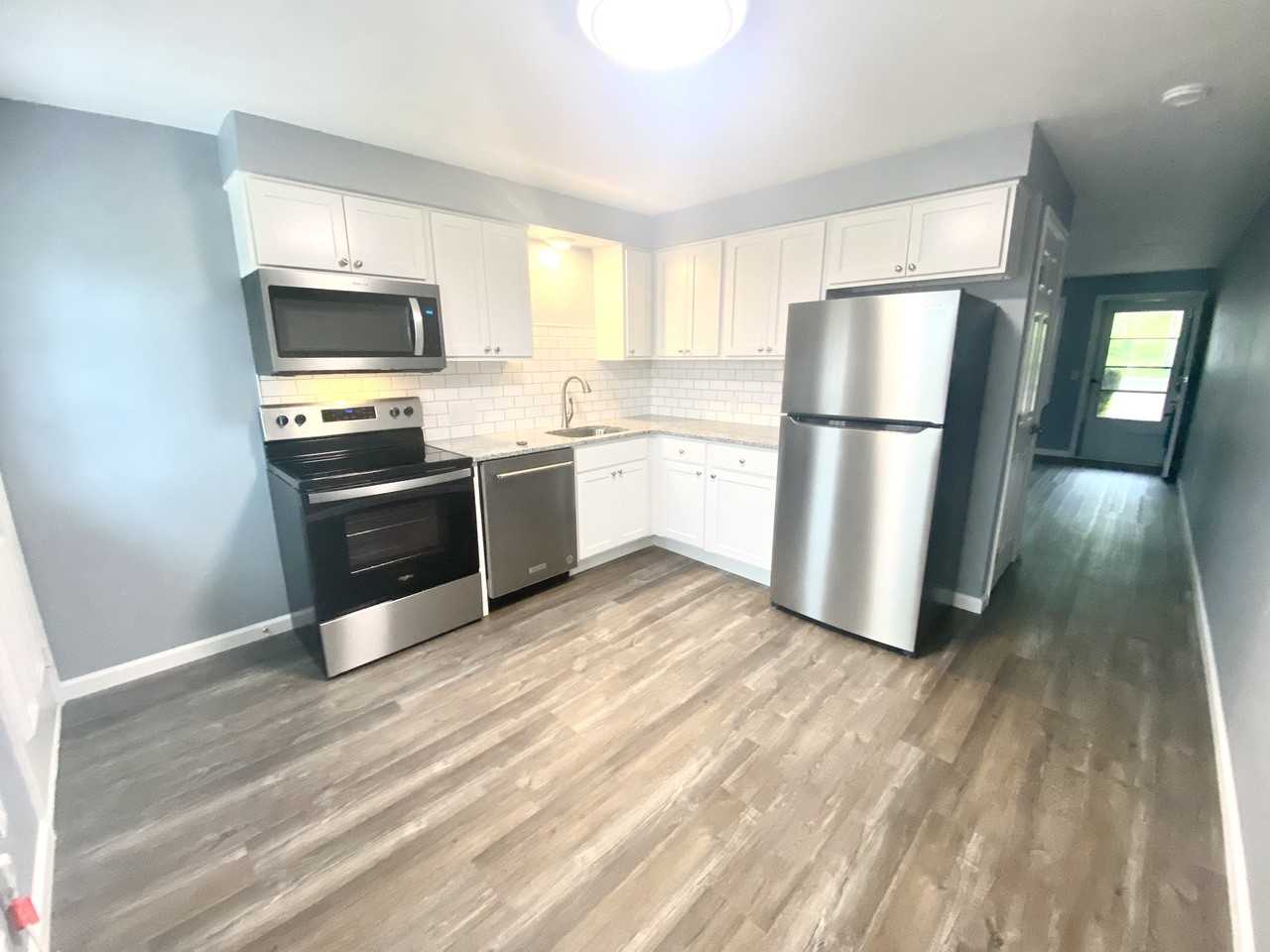 1021 Pittsburg Ave Nw #1021 - Photo 2 of 18